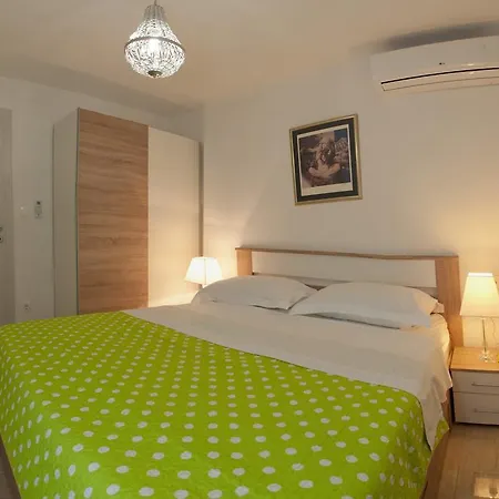 Anamaria Trogir